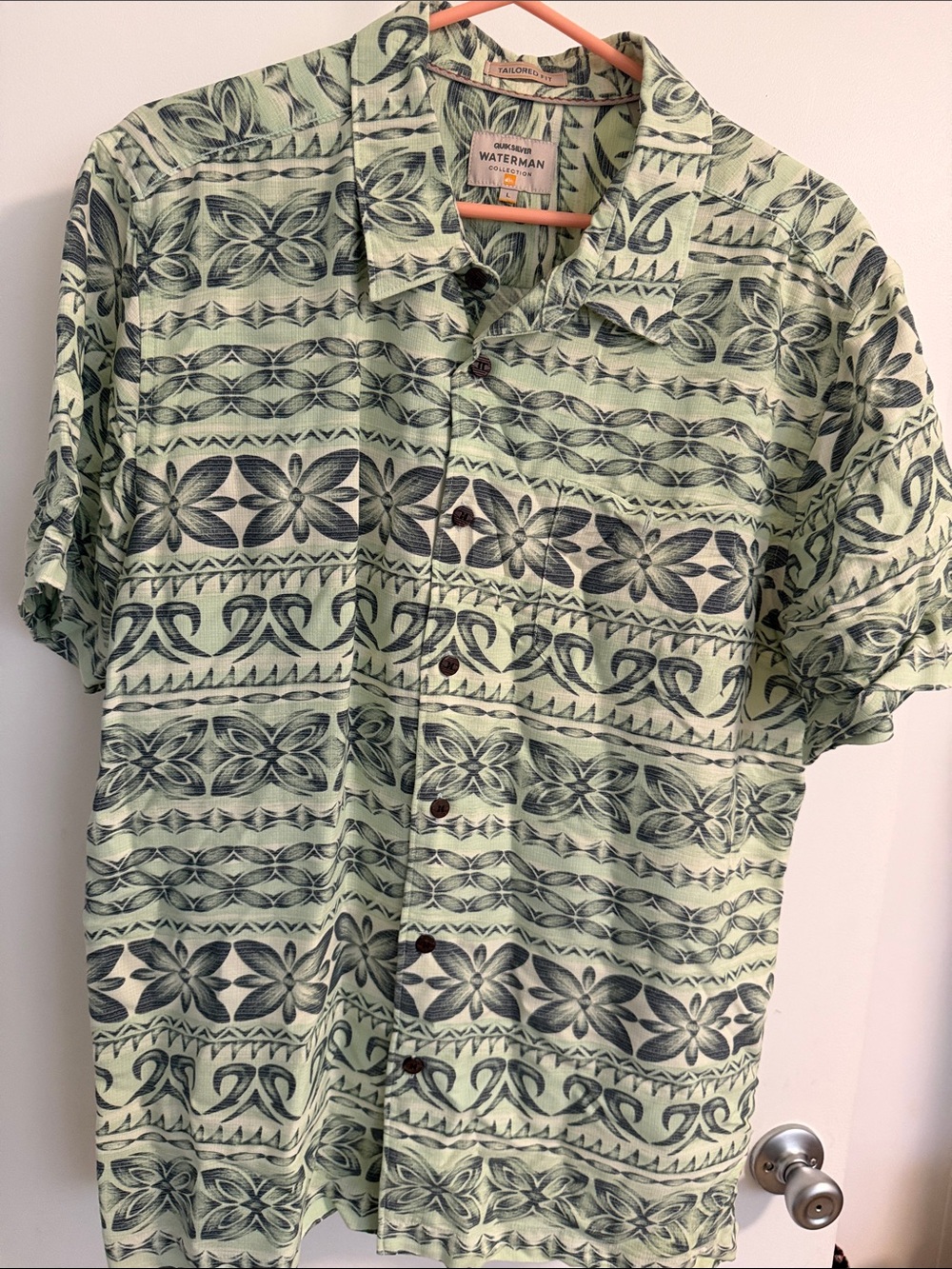 Men's Quiksilver Waterman Short-Sleeve Aloha Shirt - Light Green Floral